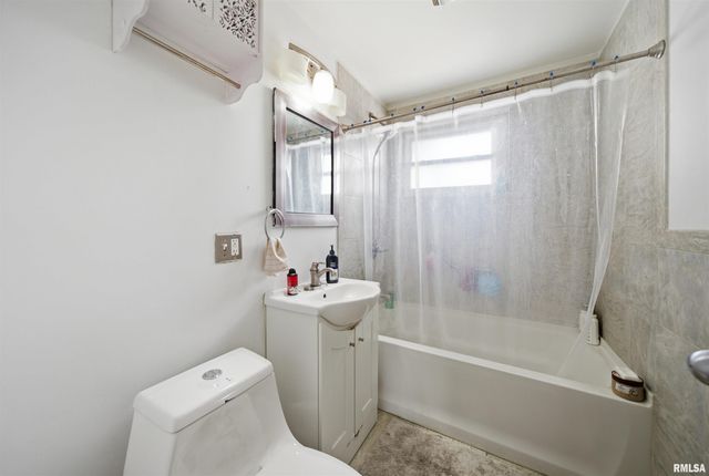 612 E WILSON Avenue, Peoria, IL 61603