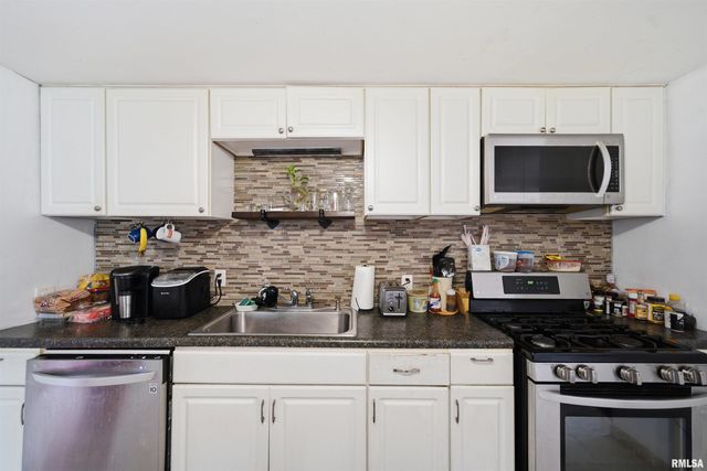 612 E WILSON Avenue, Peoria, IL 61603