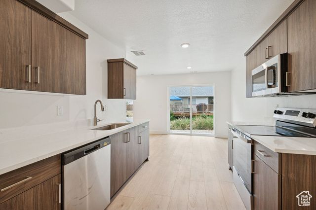 1615 N ANGEL ST #E, Layton, UT 84041