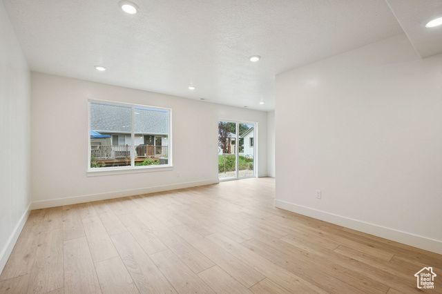 1615 N ANGEL ST #E, Layton, UT 84041