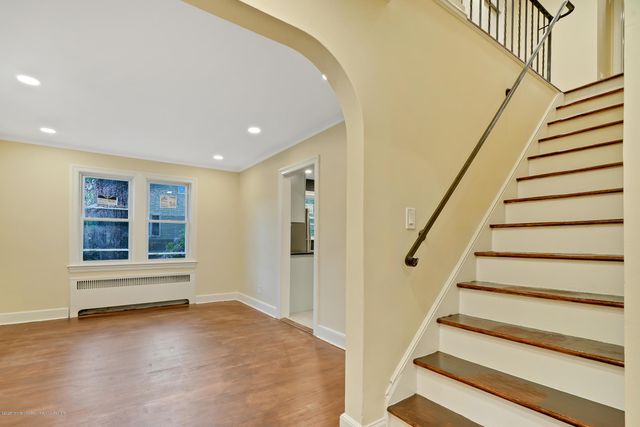 407 Redmond Avenue, Oakhurst, NJ 07755