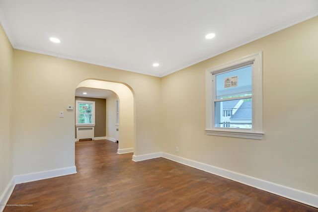 407 Redmond Avenue, Oakhurst, NJ 07755