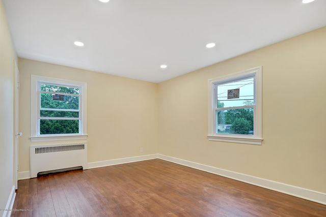 407 Redmond Avenue, Oakhurst, NJ 07755