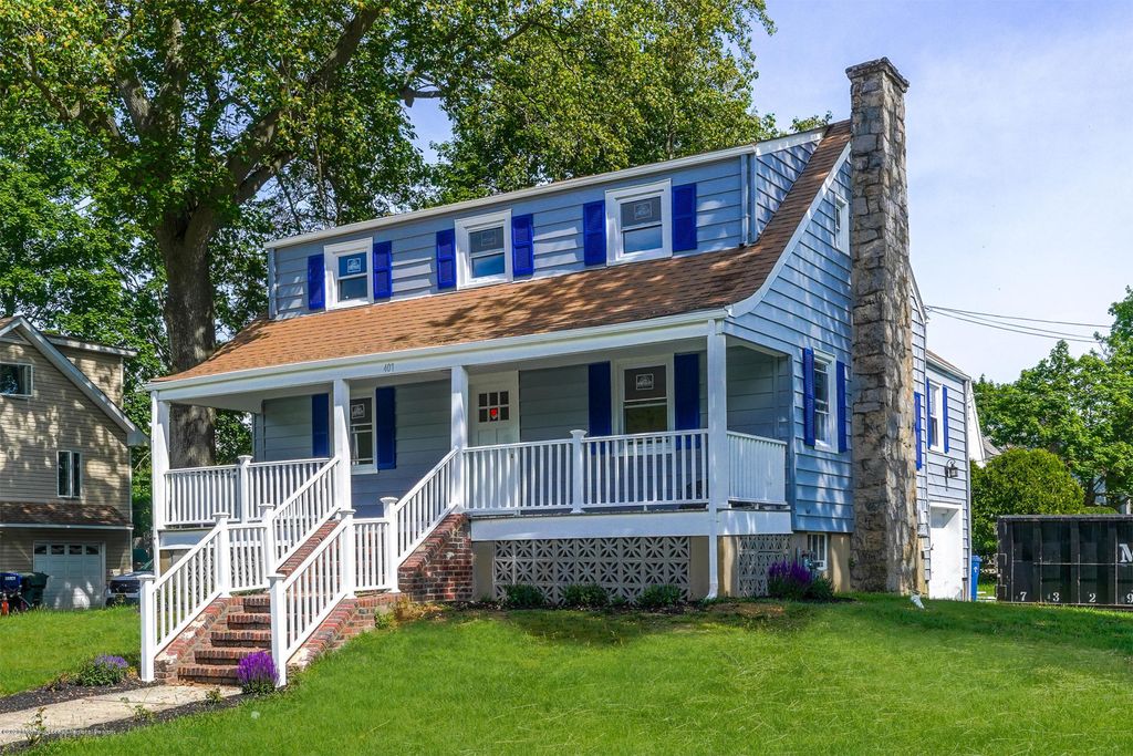 407 Redmond Avenue, Oakhurst, NJ 07755