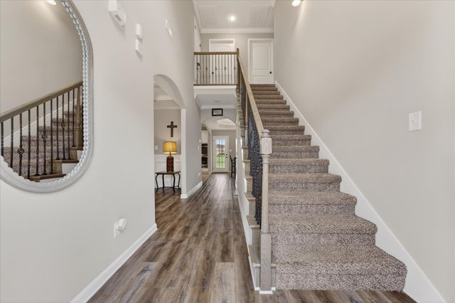 1493 English Oak Dr, Clarksville, TN 37043