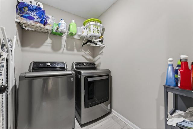 1493 English Oak Dr, Clarksville, TN 37043