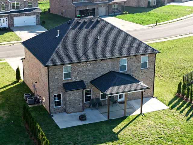 1493 English Oak Dr, Clarksville, TN 37043