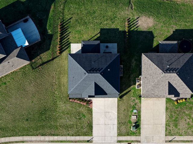 1493 English Oak Dr, Clarksville, TN 37043