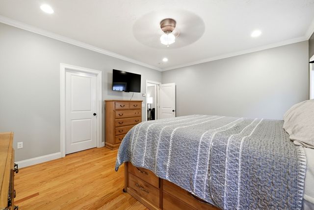 34 Bissonnette Cir, Southampton, MA 01073