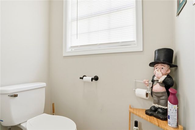 235 Victorian Lake Drive, Brunswick, GA 31525