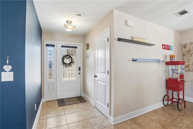 235 Victorian Lake Drive, Brunswick, GA 31525