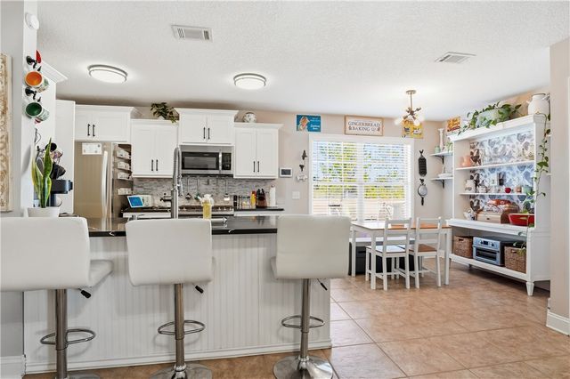 235 Victorian Lake Drive, Brunswick, GA 31525