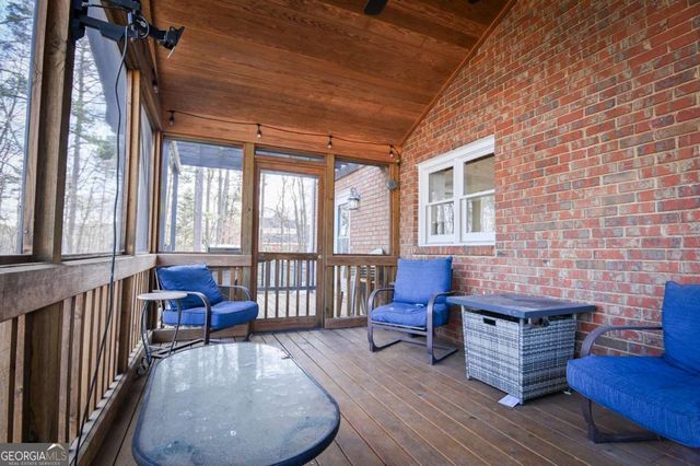 1010 Charles Court, Statham, GA 30666