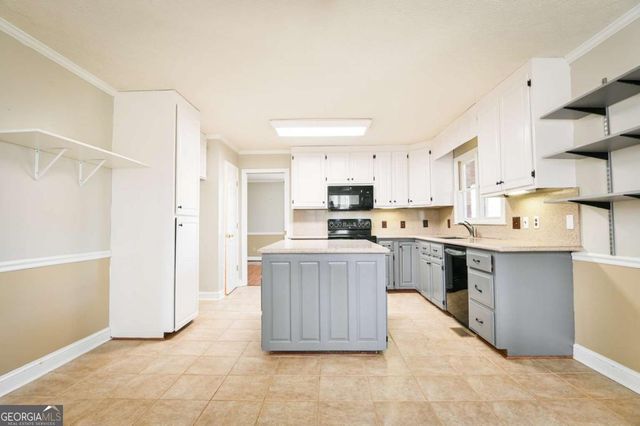 1010 Charles Court, Statham, GA 30666