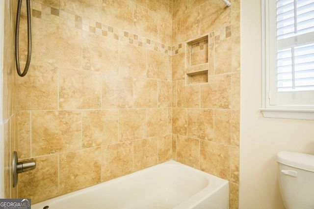 1010 Charles Court, Statham, GA 30666