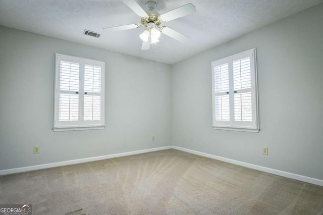 1010 Charles Court, Statham, GA 30666