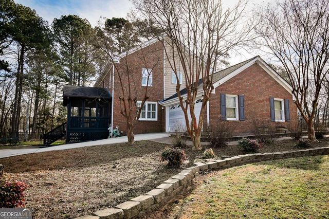 1010 Charles Court, Statham, GA 30666