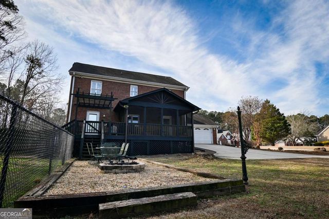 1010 Charles Court, Statham, GA 30666