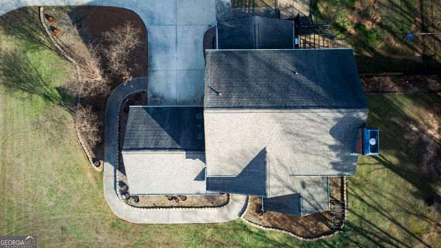 1010 Charles Court, Statham, GA 30666