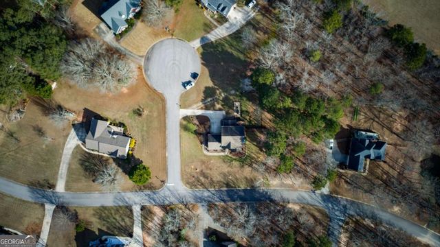 1010 Charles Court, Statham, GA 30666