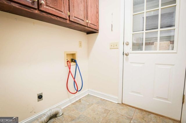 1010 Charles Court, Statham, GA 30666