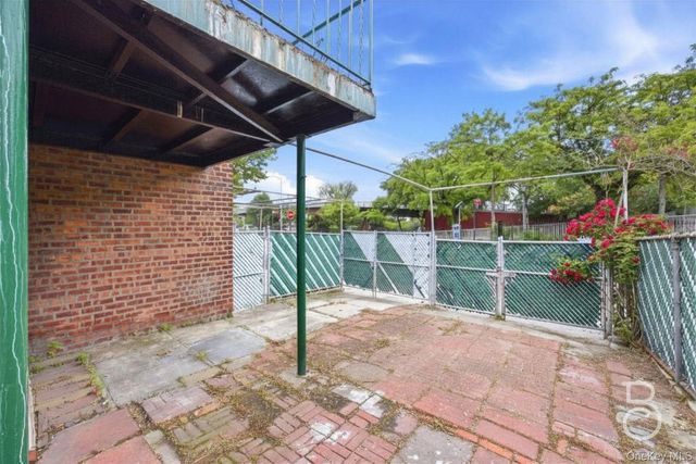 63-01 Borden Avenue, Maspeth, NY 11378