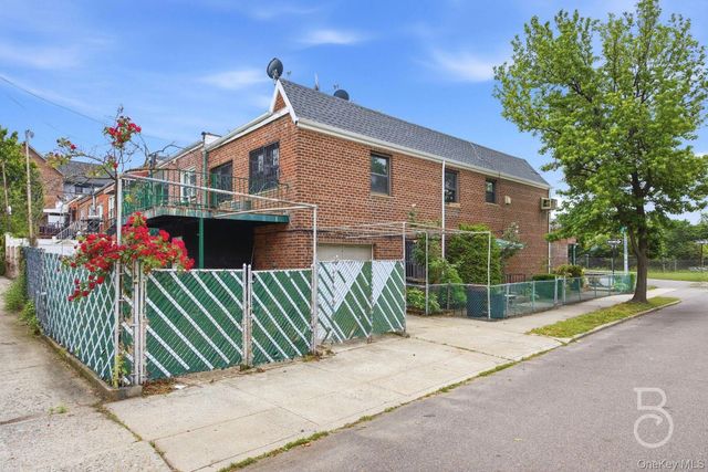 63-01 Borden Avenue, Maspeth, NY 11378