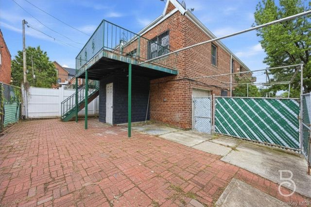 63-01 Borden Avenue, Maspeth, NY 11378