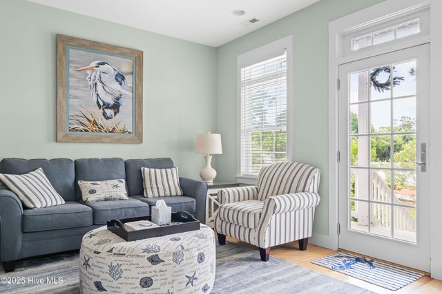 320 Governor Safford Lane, Emerald Isle, NC 28594