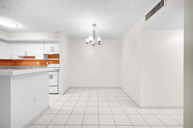 18965 NW 62nd Avenue 106, Hialeah, FL 33015