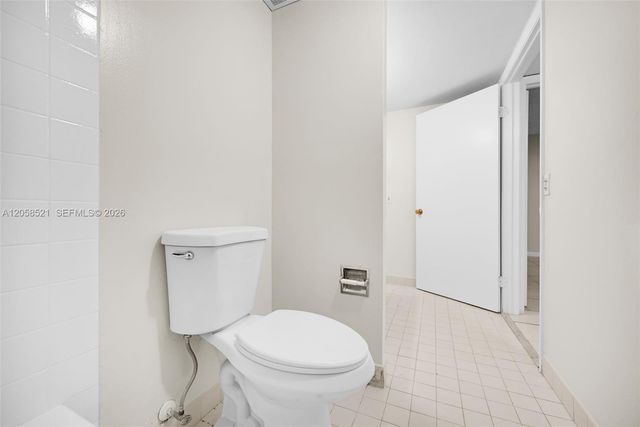 18965 NW 62nd Avenue 106, Hialeah, FL 33015