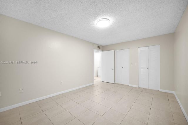 18965 NW 62nd Avenue 106, Hialeah, FL 33015