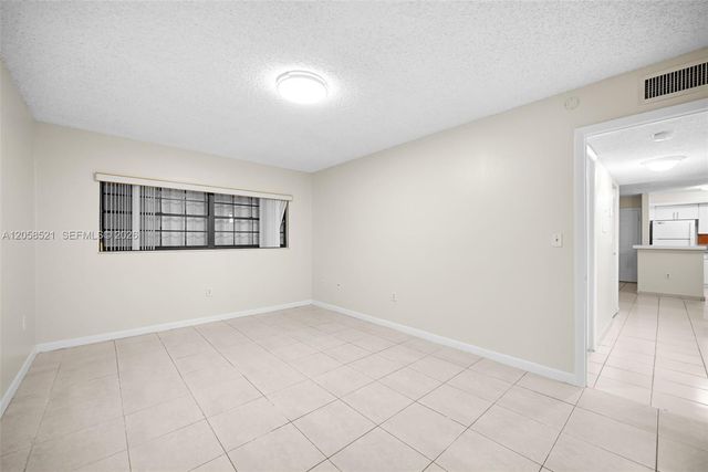 18965 NW 62nd Avenue 106, Hialeah, FL 33015