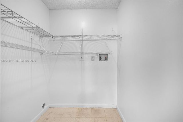 18965 NW 62nd Avenue 106, Hialeah, FL 33015