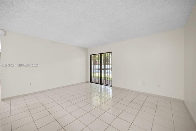 18965 NW 62nd Avenue 106, Hialeah, FL 33015