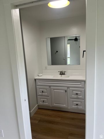 5720 S OAKWOOD DR, South Ogden, UT 84405