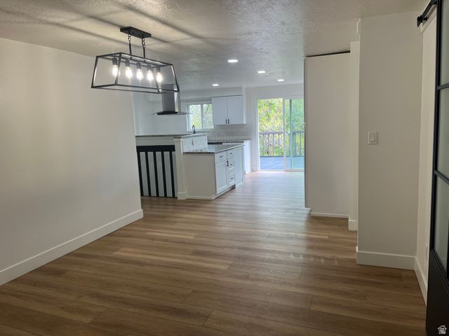 5720 S OAKWOOD DR, South Ogden, UT 84405