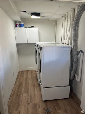 5720 S OAKWOOD DR, South Ogden, UT 84405