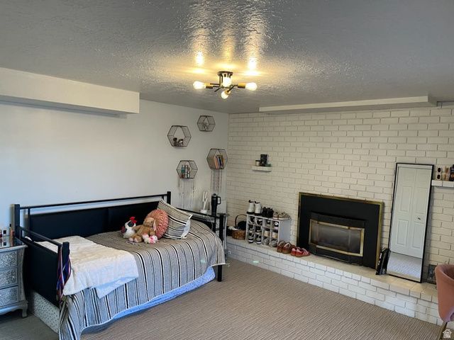 5720 S OAKWOOD DR, South Ogden, UT 84405