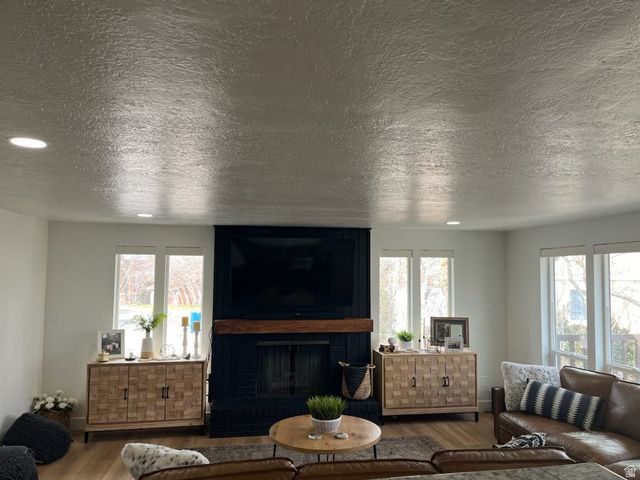 5720 S OAKWOOD DR, South Ogden, UT 84405