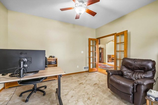 2247 Willow Pond WAY, Grafton, WI 53024