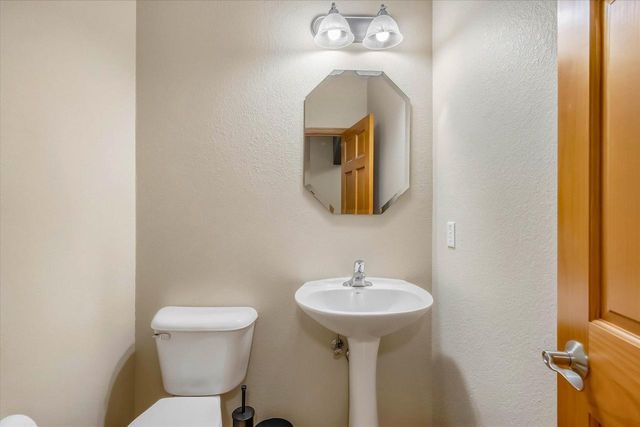 2247 Willow Pond WAY, Grafton, WI 53024
