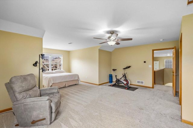 2247 Willow Pond WAY, Grafton, WI 53024