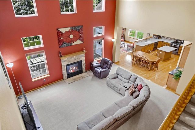 2247 Willow Pond WAY, Grafton, WI 53024