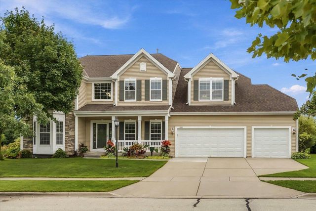 2247 Willow Pond WAY, Grafton, WI 53024
