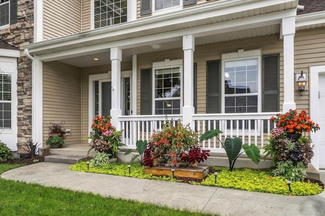 2247 Willow Pond WAY, Grafton, WI 53024