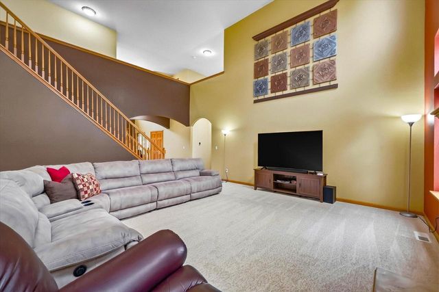 2247 Willow Pond WAY, Grafton, WI 53024