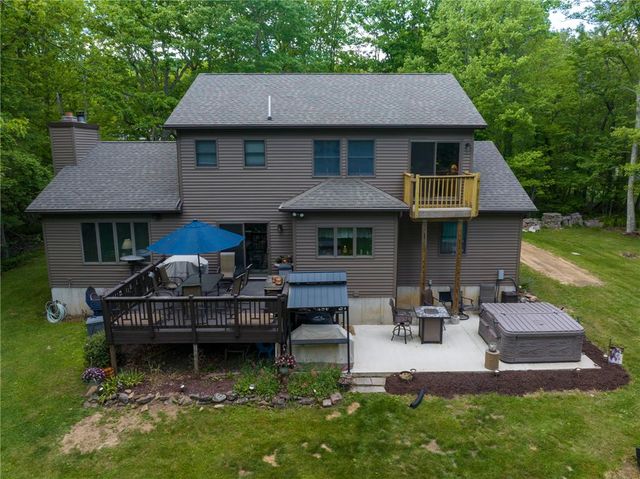107 Tatra Drive, Franklin Twp, PA 18235