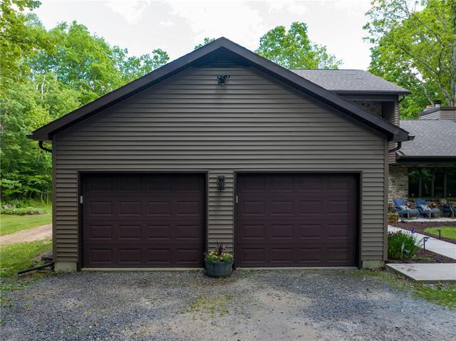 107 Tatra Drive, Franklin Twp, PA 18235