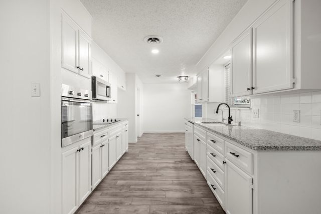 3323 Maxwell Dr, Midland, TX 79707